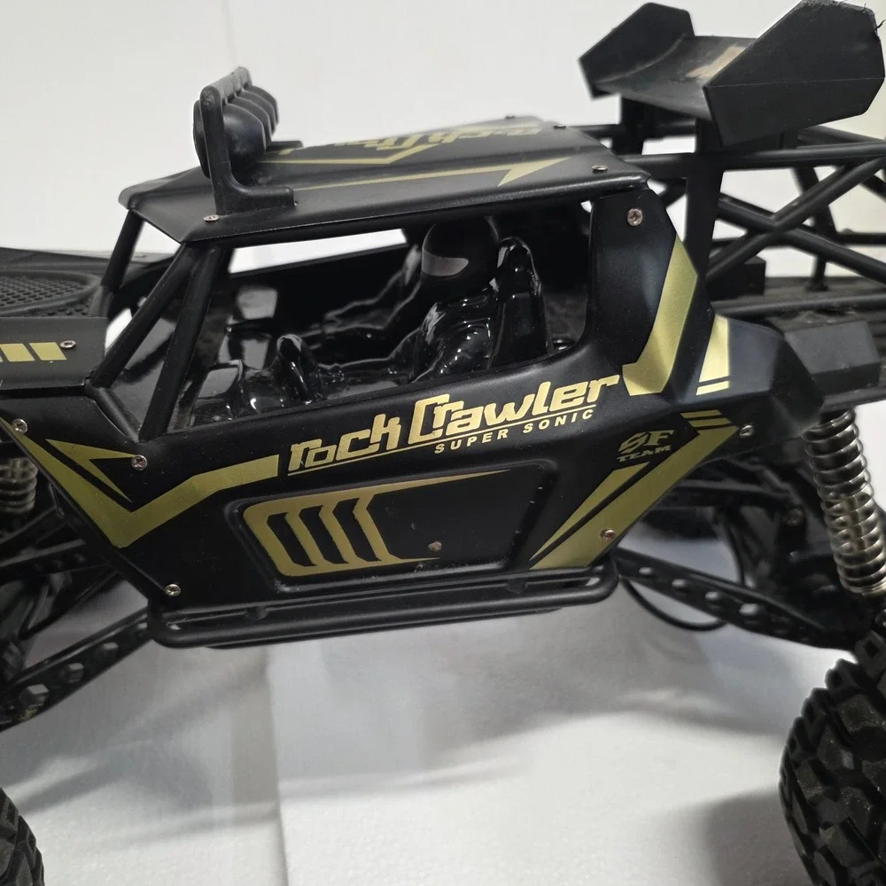Rock Crawler Super Sonic RC Truck 2.4GHz Off-Road Vehicle Black Gold READ FLAWS